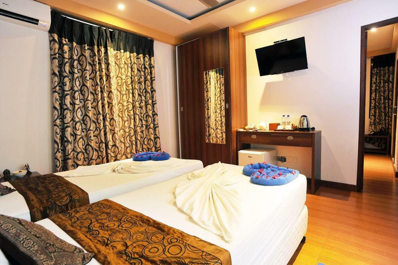 Hotel Ui Inn Мале Екстериор снимка