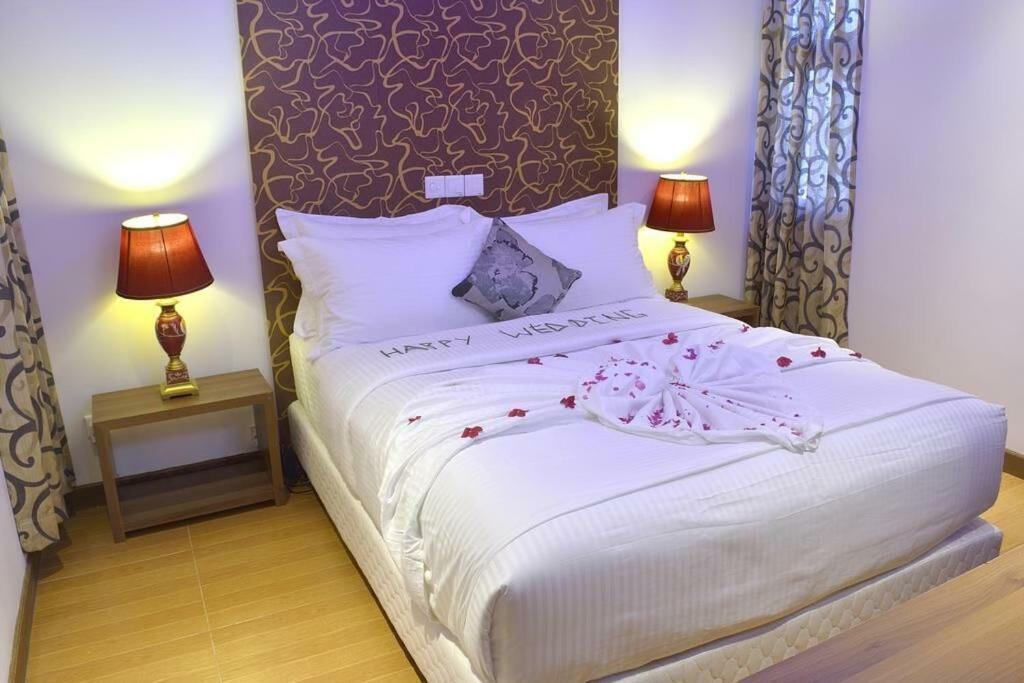 Hotel Ui Inn Мале Екстериор снимка